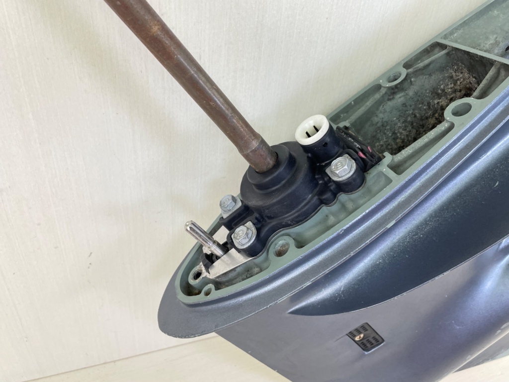 Yamaha 1995-2000 4 Stroke Outboard 20" Lower Unit Gear Case 50HP 62Y-45300-53-8D