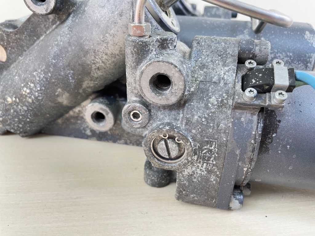 02-18 Yamaha 200 225 250 300 HP 4 Stroke Outboard Power Trim Tilt Unit - Fully Tested