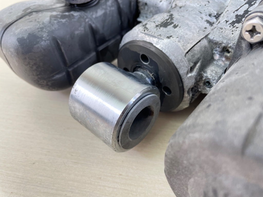 Evinrude Johnson BRP Power Trim & Tilt Unit Assembly 90 115 150 175 200 225 250 300