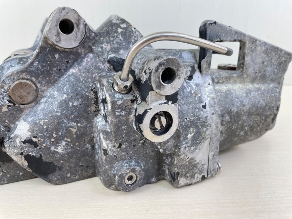 Evinrude Johnson 60 - 200HP Outboard Engine Power Trim & Tilt Unit 434803 395088