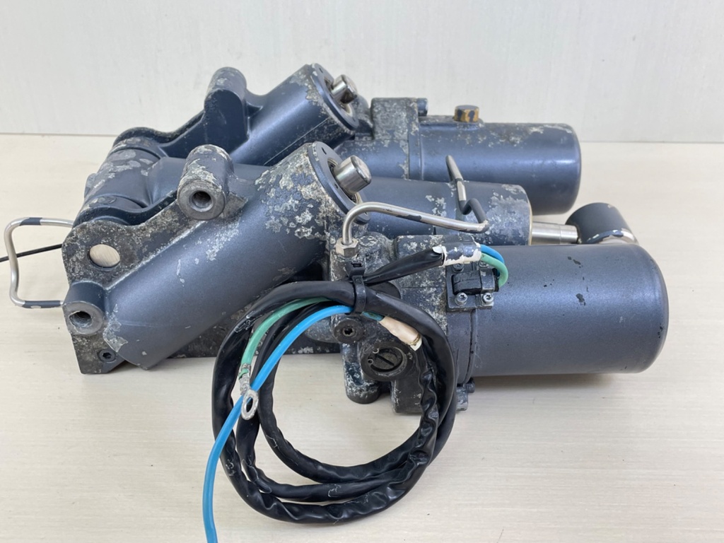 2002-18 Yamaha 200 225 250 300 HP 4 Stroke Outboard Power Trim Tilt Unit