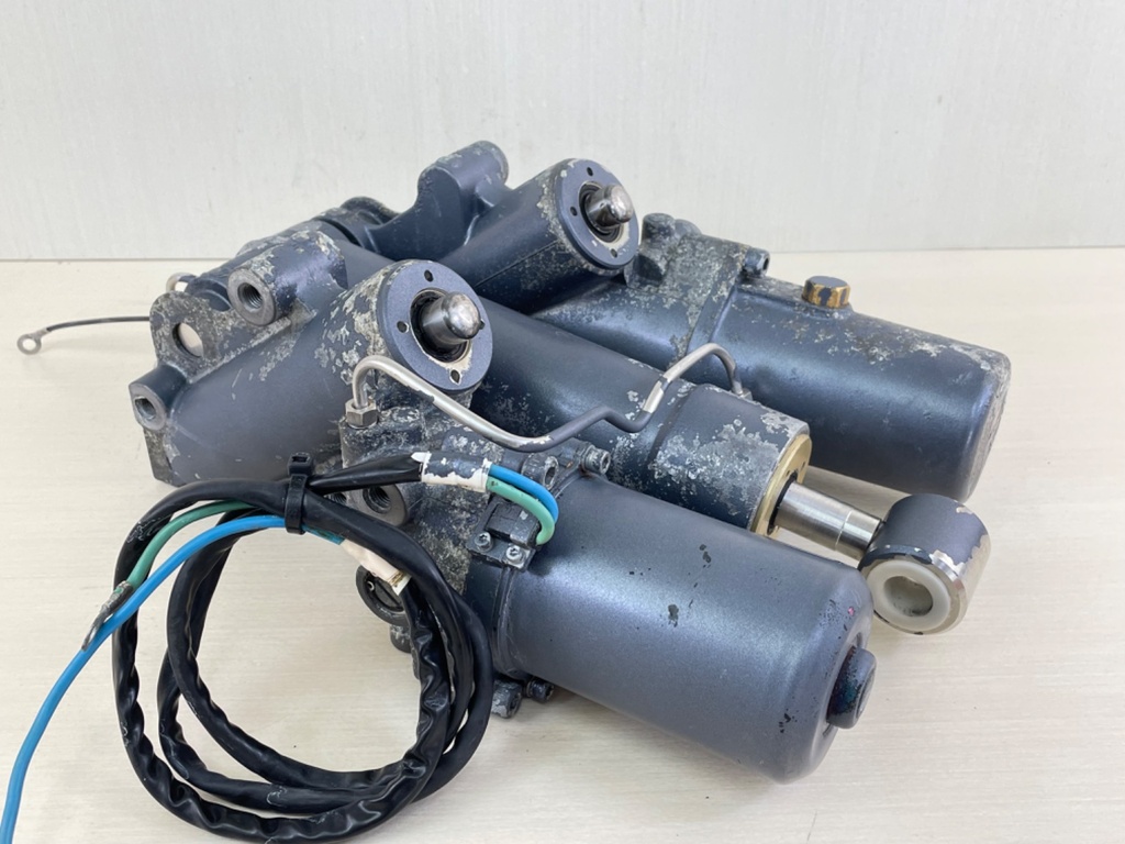 2002-18 Yamaha 200 225 250 300 HP 4 Stroke Outboard Power Trim Tilt Unit