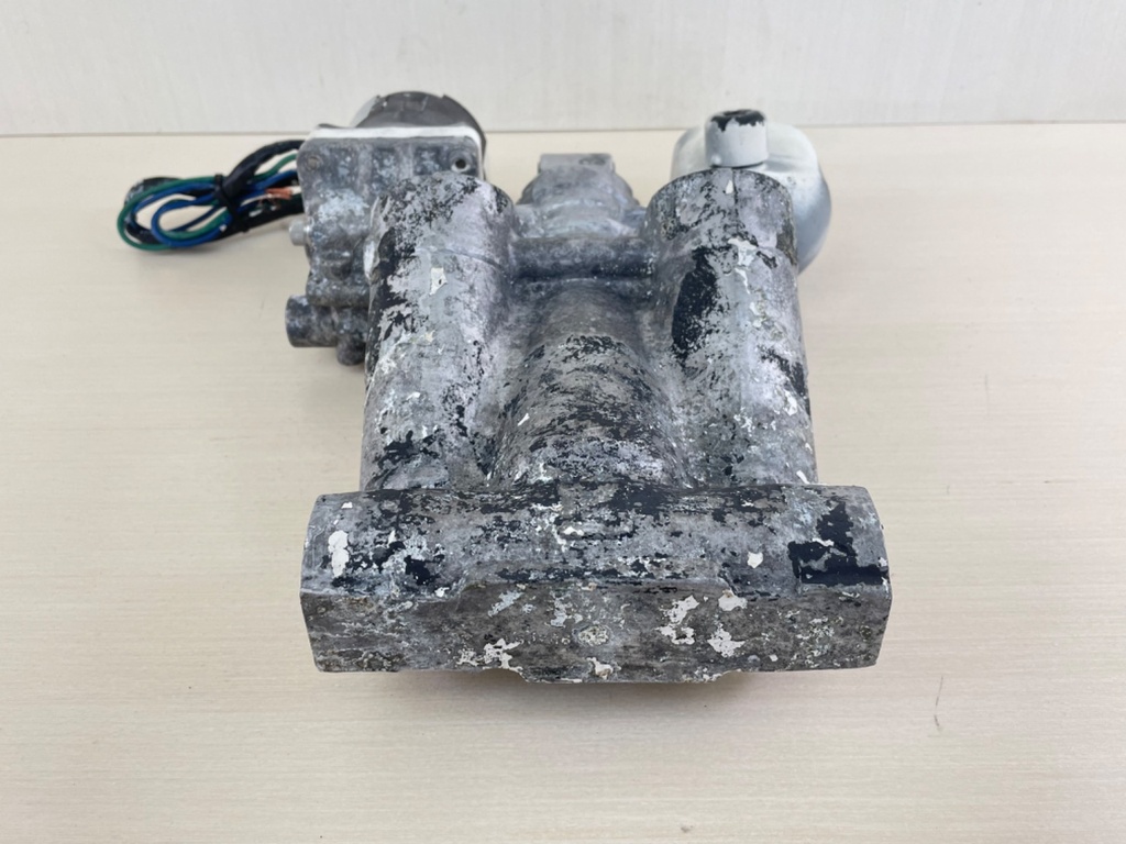Evinrude Johnson BRP Power Trim & Tilt Unit Assembly 90HP - 300HP