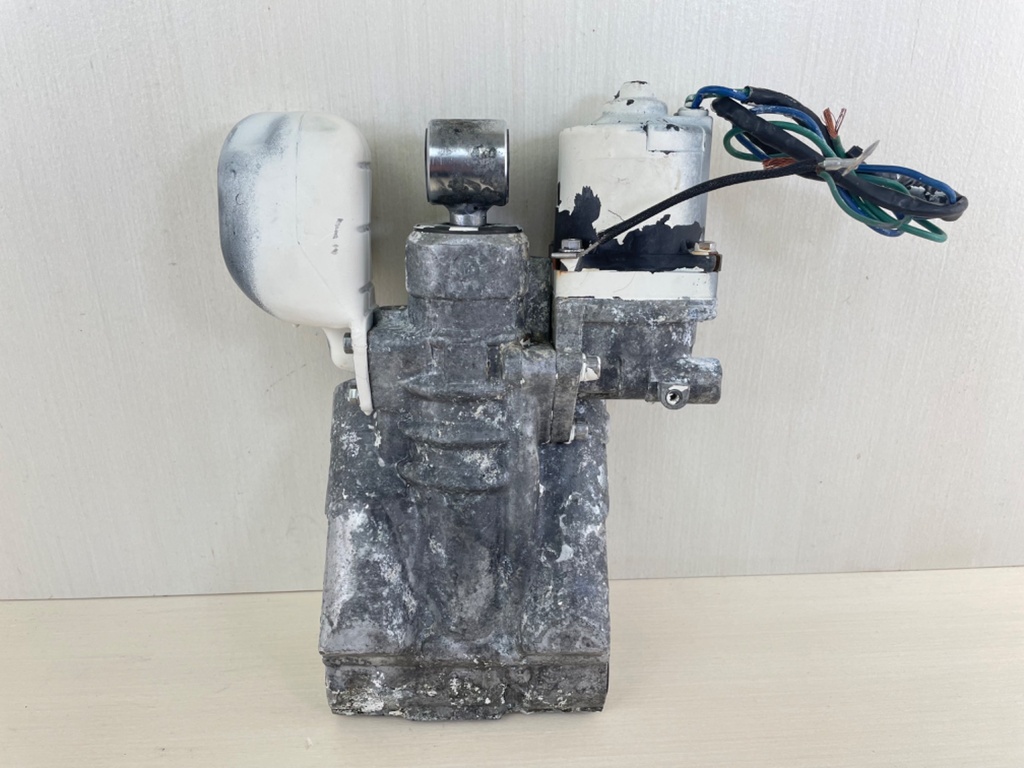 Evinrude Johnson BRP Power Trim & Tilt Unit Assembly 90HP - 300HP