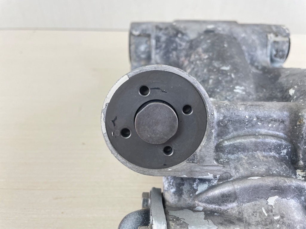 5005115 5007473 5007662 Evinrude Johnson BRP Power Trim & Tilt Unit Assembly