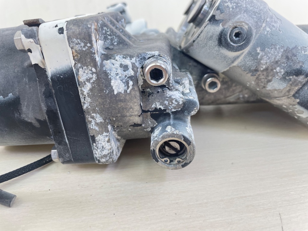 5005115 5007473 5007662 Evinrude Johnson BRP Power Trim & Tilt Unit Assembly