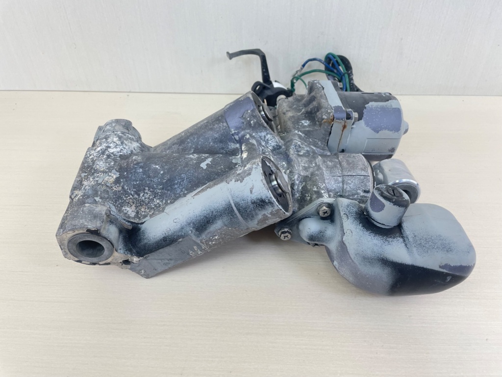 90 115 150 175 200 225 250 300 Evinrude Johnson BRP Power Trim & Tilt Unit Assembly