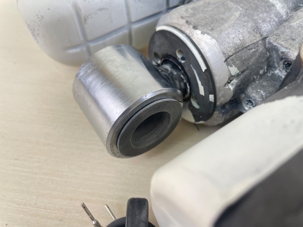 Evinrude Johnson BRP Power Trim & Tilt Unit Assembly 5005115 5007473 5007662