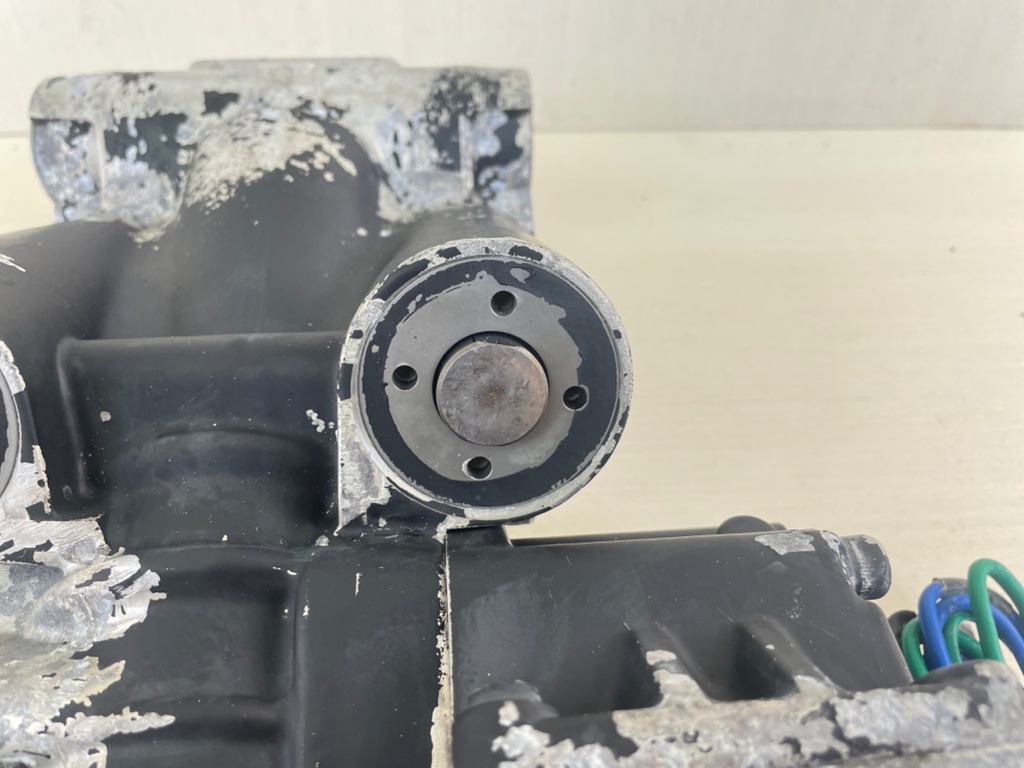 Johnson Evinrude Fastrac Hydraulic Power Trim And Tilt Assembly Unit Used