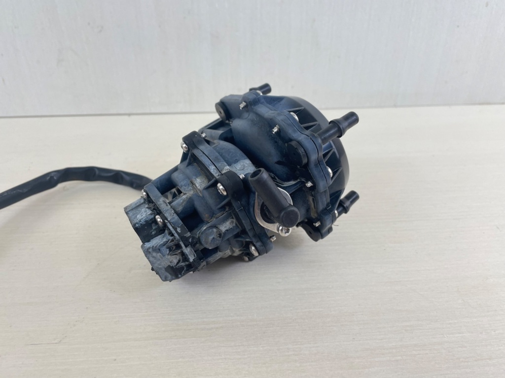 1985-05 Johnson Evinrude 40 45 50 55 60 HP 2 Stroke VRO Pump 3 Wire