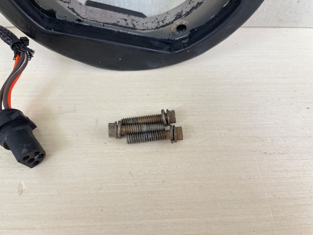 1992-05 Johnson Evinrude 40 50 60 70 HP 2 Stroke Outboard Stator Assembly 584560