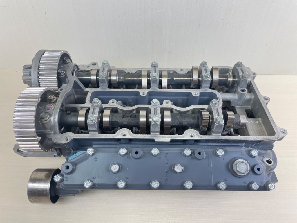 2006 Yamaha 250HP 3.3L 4 Stroke Starboard Cylinder Head 6P2-11110-01-94