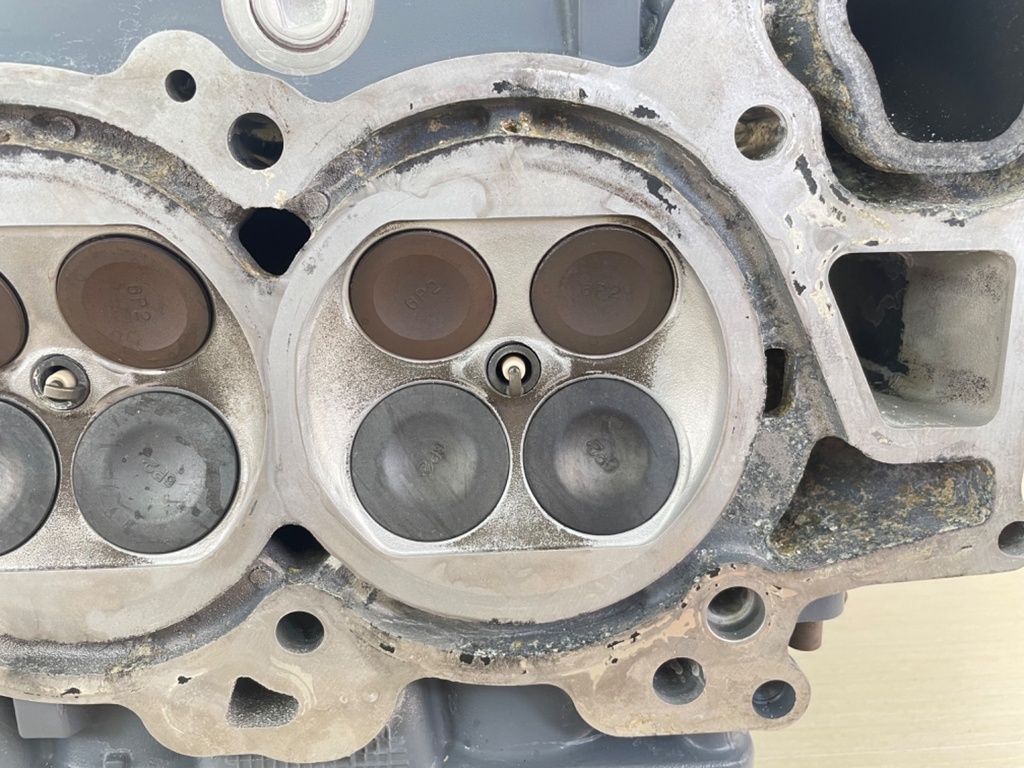 2006 Yamaha 250HP 3.3L 4 Stroke Starboard Cylinder Head 6P2-11110-01-94