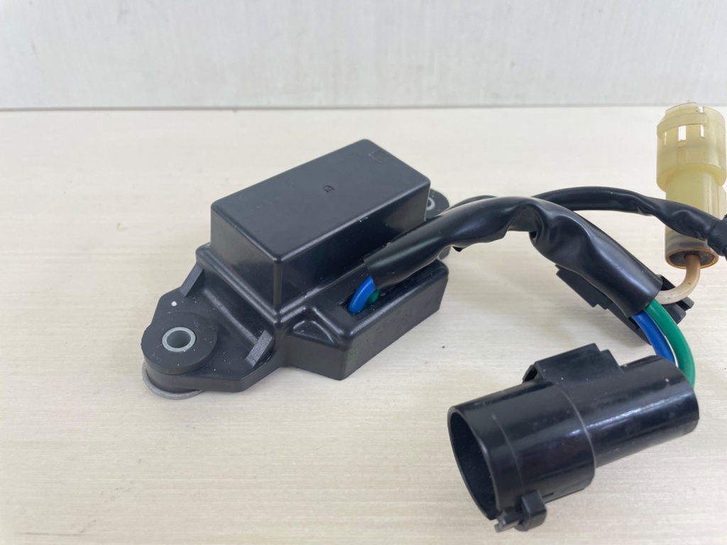 Honda BF 250 HP 4 Stroke Outboard Power Trim Tilt Relay 38550-ZX2-0030