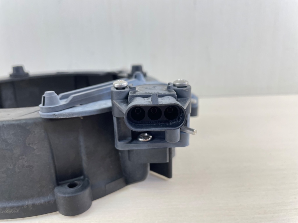 1997-01 Johnson Evinrude Ficht 115 135 150 175 HP Flywheel Cover 437628