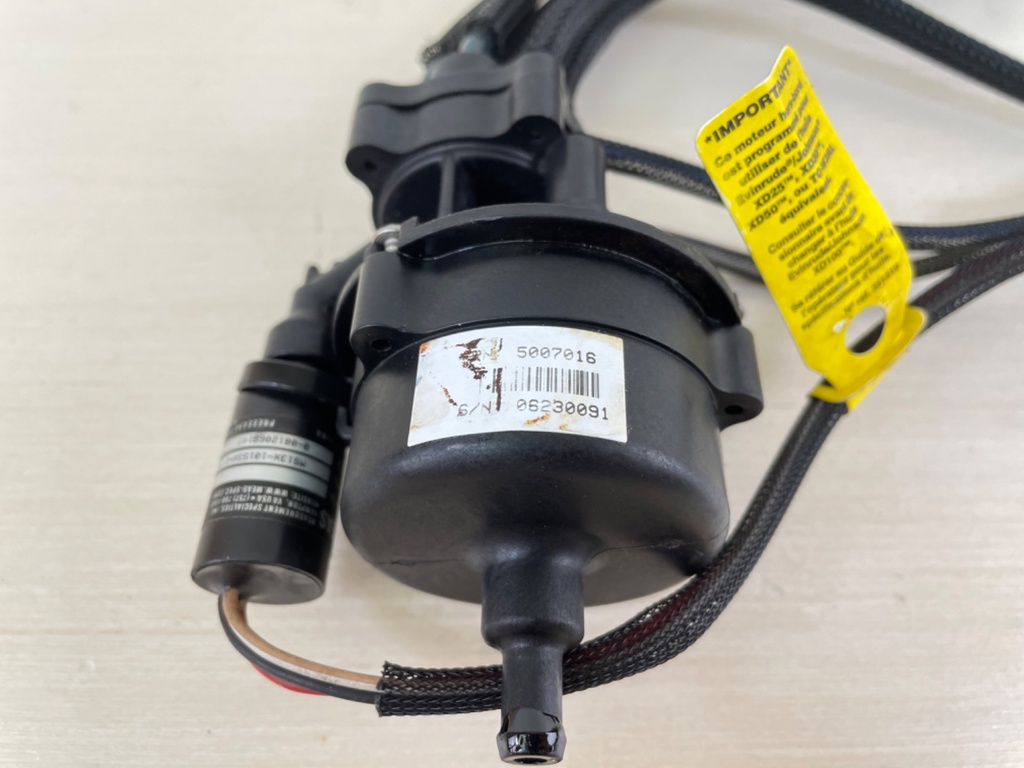 Evinrude 150 HP Etec 2 Stroke Outboard Oil Pump Assembly 5007016