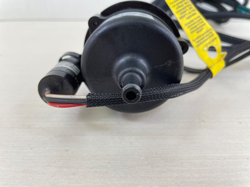 Evinrude 150 HP Etec 2 Stroke Outboard Oil Pump Assembly 5007016