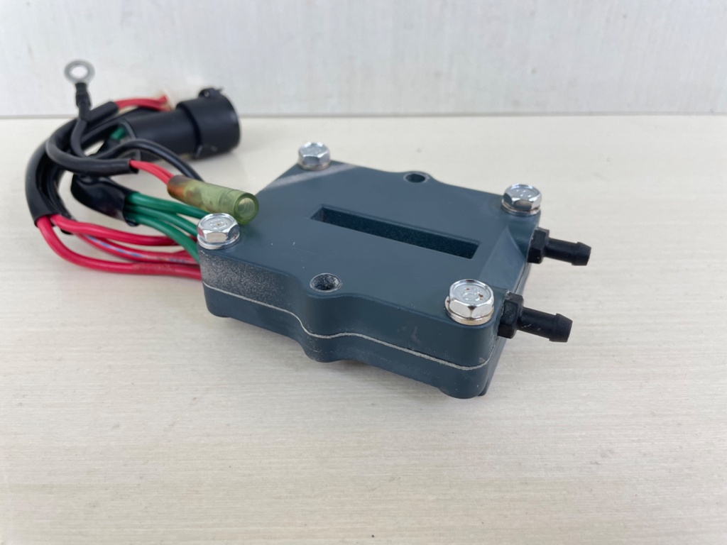 1999-2005 Yamaha 150 200 HP Outboard Rectifier Regulator 67H-81960-00-00
