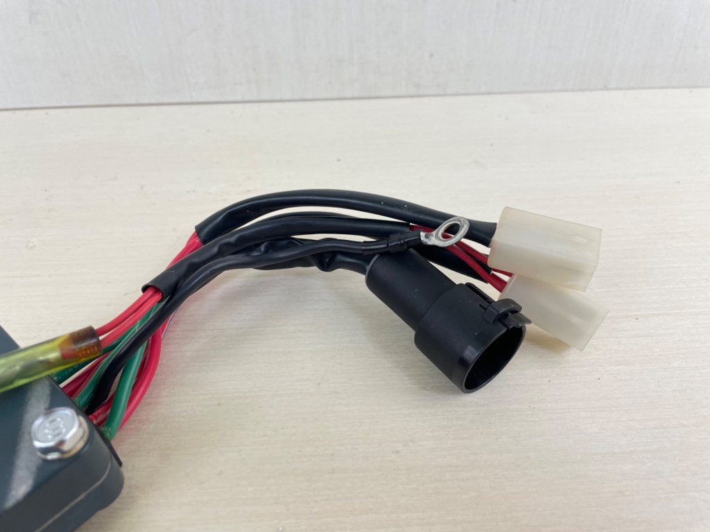 1999-2005 Yamaha 150 200 HP Outboard Rectifier Regulator 67H-81960-00-00