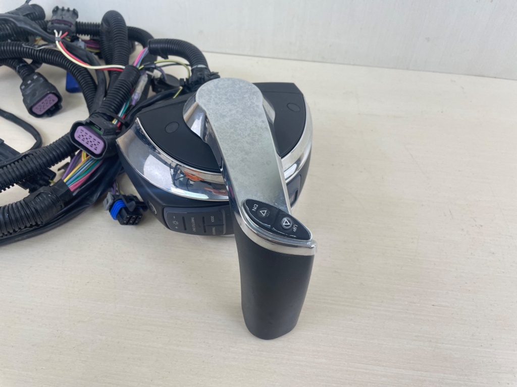 Mercury Marine Slim Binnacle DTS ERC Top Mount Throttle Control 8M0079277