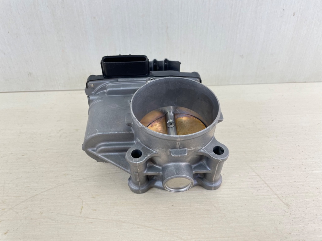 2015 Yamaha 200HP F200 4 Stroke Outboard Throttle Body Assembly 6DA-13751-00-00  