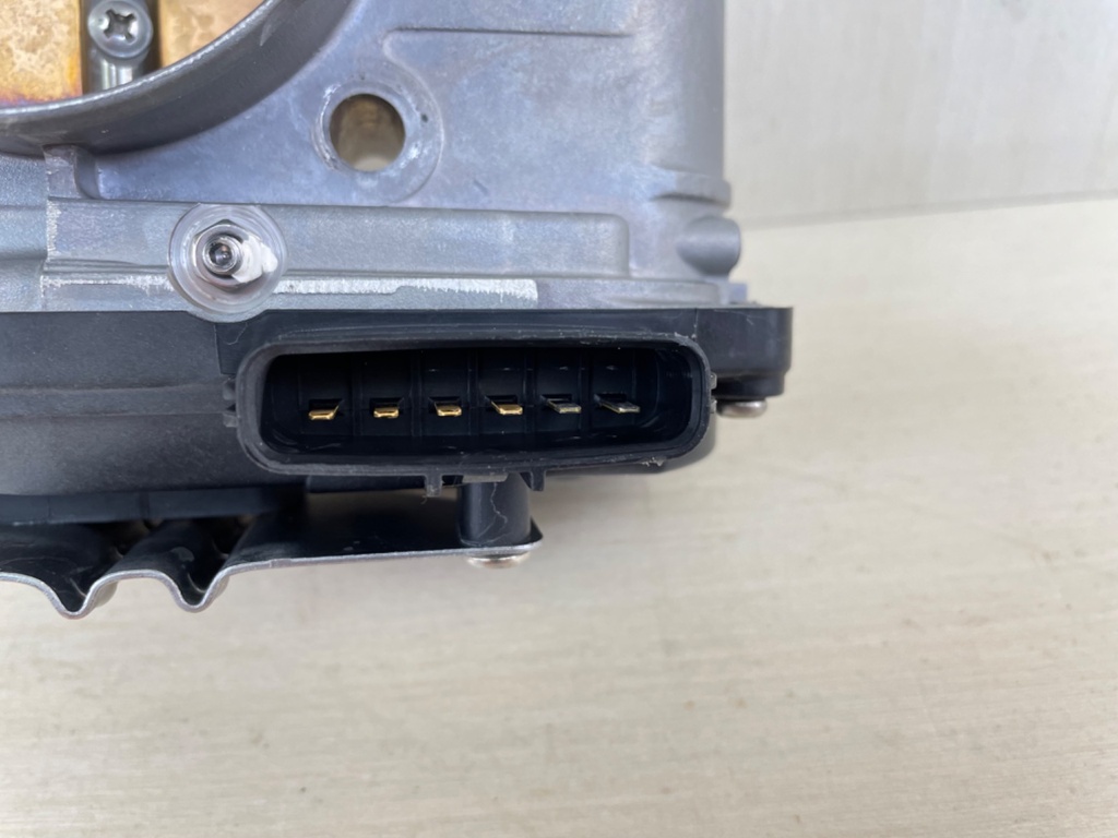 2015 Yamaha 200HP F200 4 Stroke Outboard Throttle Body Assembly 6DA-13751-00-00  