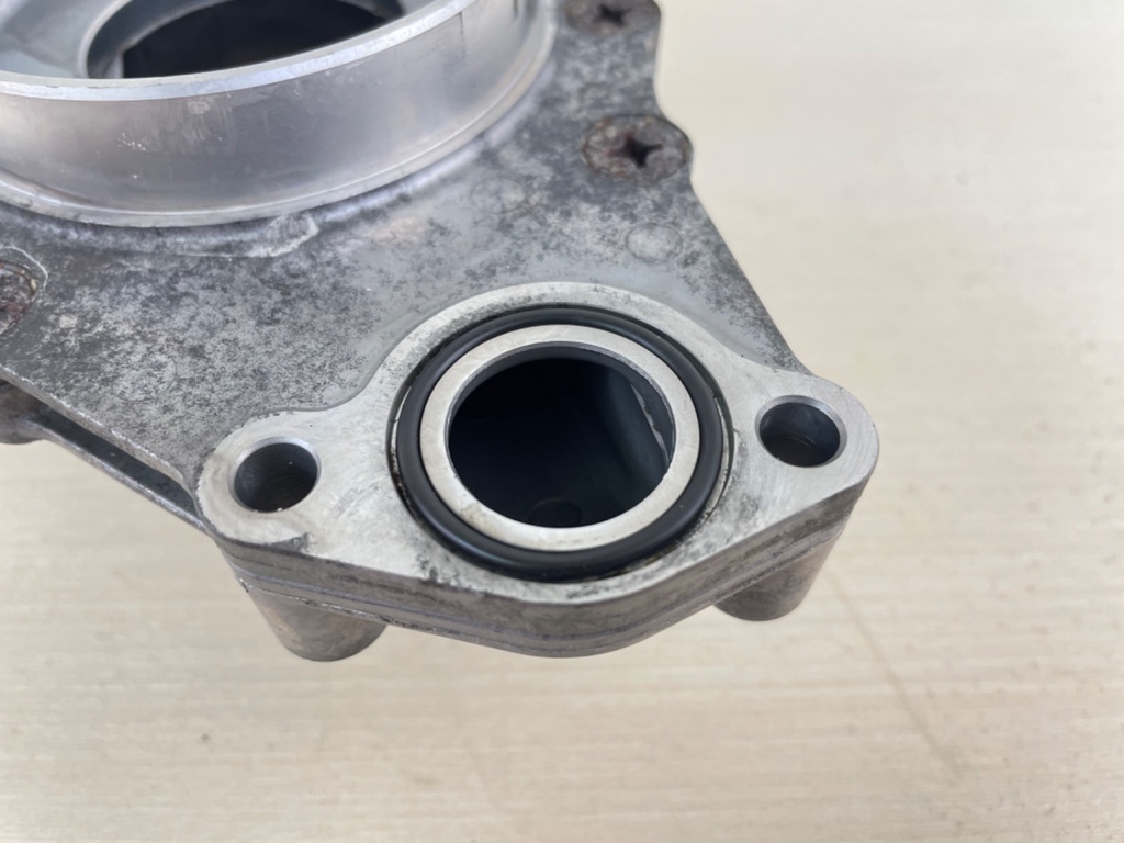 2015 Yamaha 200HP F200 4 Stroke Outboard Oil Pump Assembly 6DA-13300-00-00