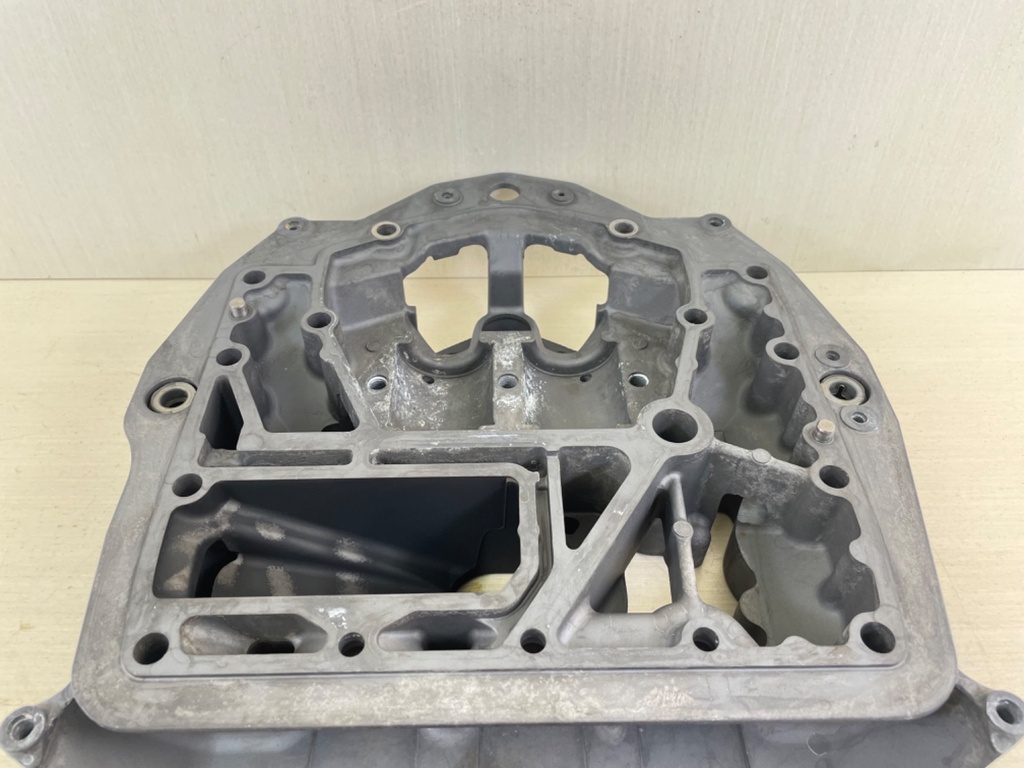 2015 Yamaha 200HP F200 4 Stroke Outboard Exhaust Guide Assembly 63P-41137-04-CA  