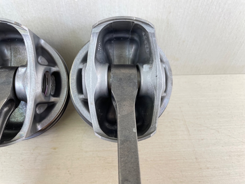 2018 Yamaha 200HP F200 4 Stroke Outboard Piston & Connecting Rod Set 6DA-11631-10-94