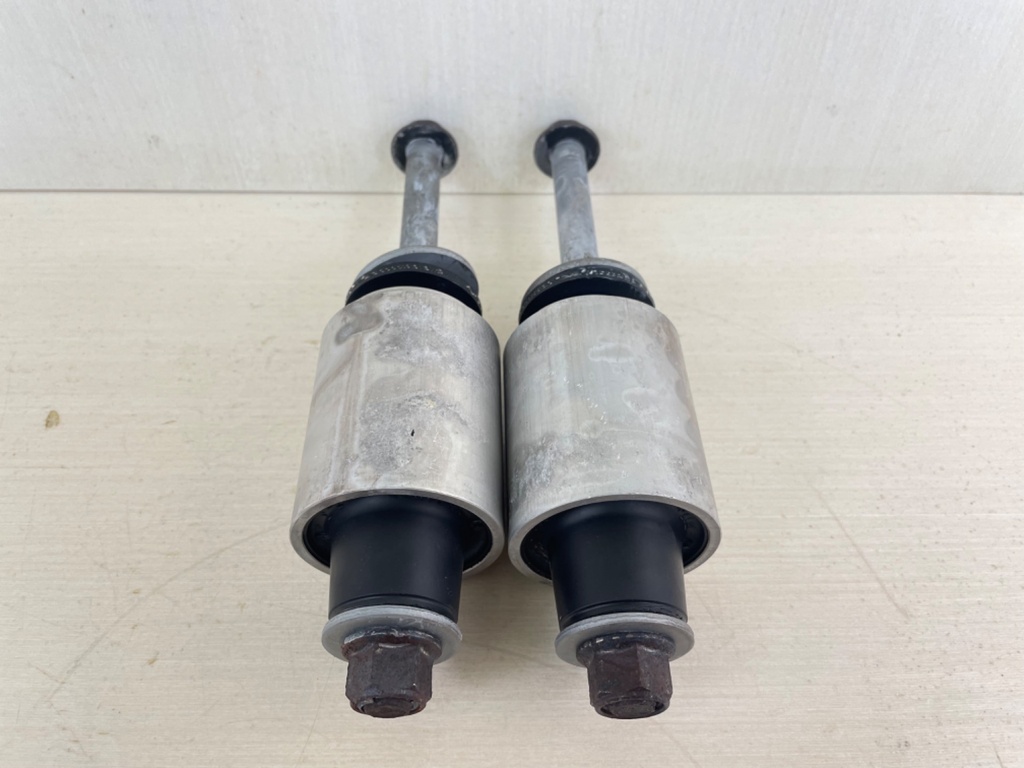 Yamaha 150HP 4 Stroke Lower Motor Side Mount Dampers Bolts 63P-44555-00-00