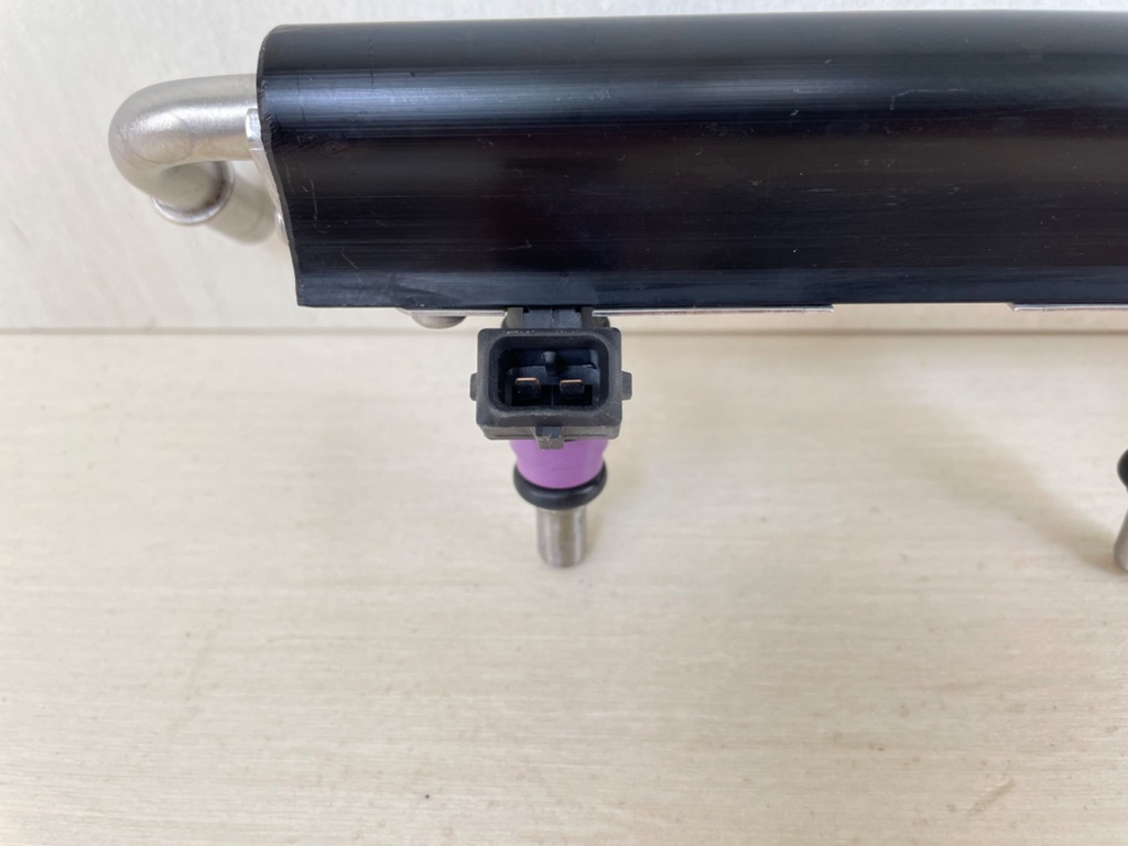 Mercury 200 225 250 275 300 HP L6 Verado Fuel Rail Assembly With Injectors