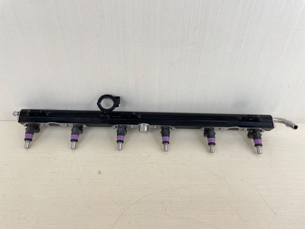 Mercury 200 225 250 275 300 HP L6 Verado Fuel Rail Assembly With Injectors