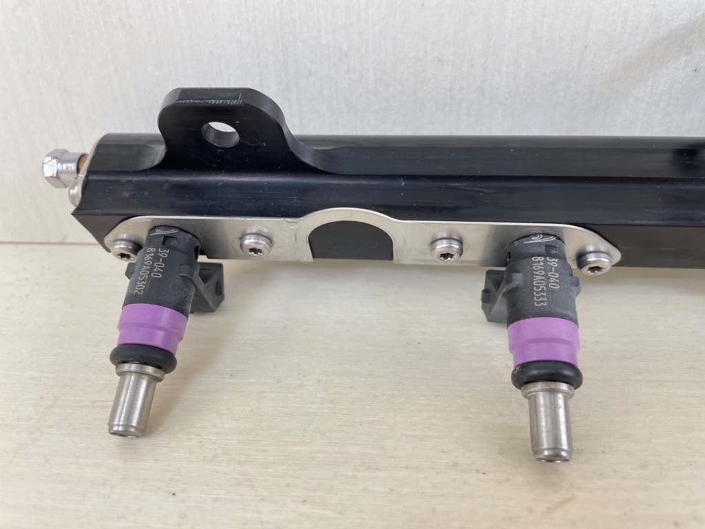 Mercury 200 225 250 275 300 HP L6 Verado Fuel Rail Assembly With Injectors