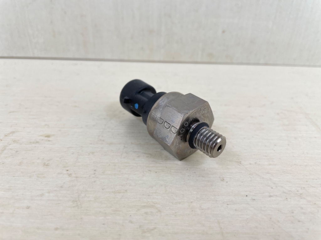 Mercury Verado 4 Stroke Outboard Oil Pressure Sensor Sender Unit 8M0010469