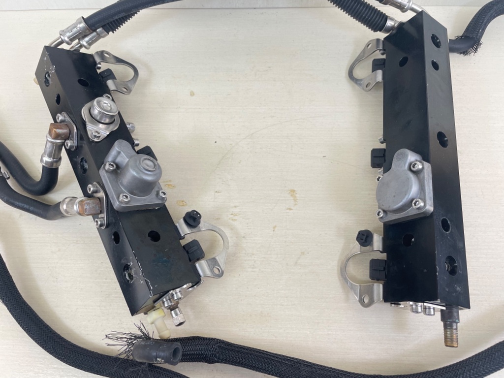 2006-11 Mercury 135 150 175 HP 2 Stroke Optimax Fuel Rail Set With Injectors