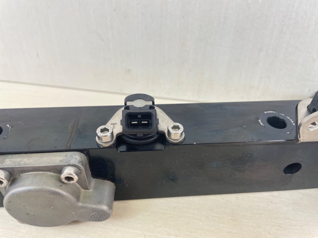 2006-11 Mercury 135 150 175 HP 2 Stroke Optimax Fuel Rail Set With Injectors