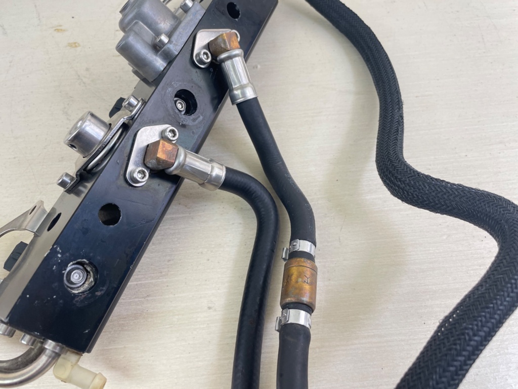 2006-11 Mercury 135 150 175 HP 2 Stroke Optimax Fuel Rail Set With Injectors