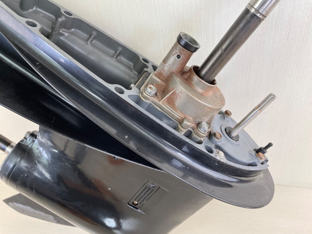 2002-2011 Suzuki DF 115 140 HP 4 Stroke 25" Lower Unit Gear Case Counter