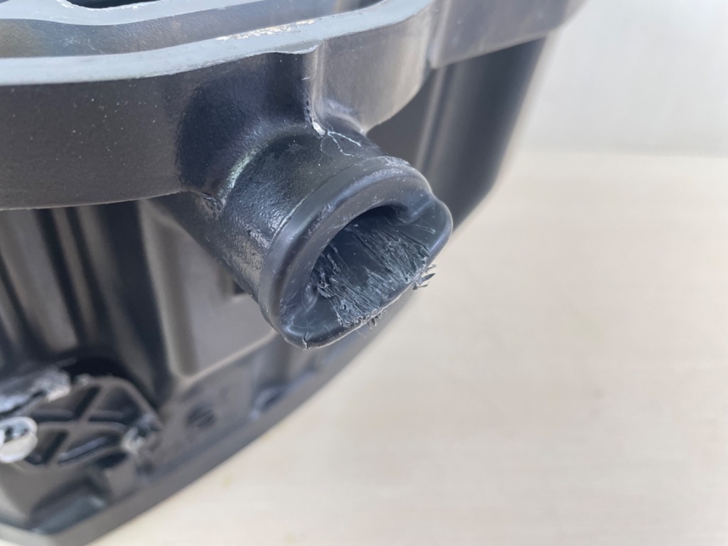 2005 Suzuki 140HP DF140 4 Stroke Outboard Oil Pan Assembly 11501-90J04-0EP