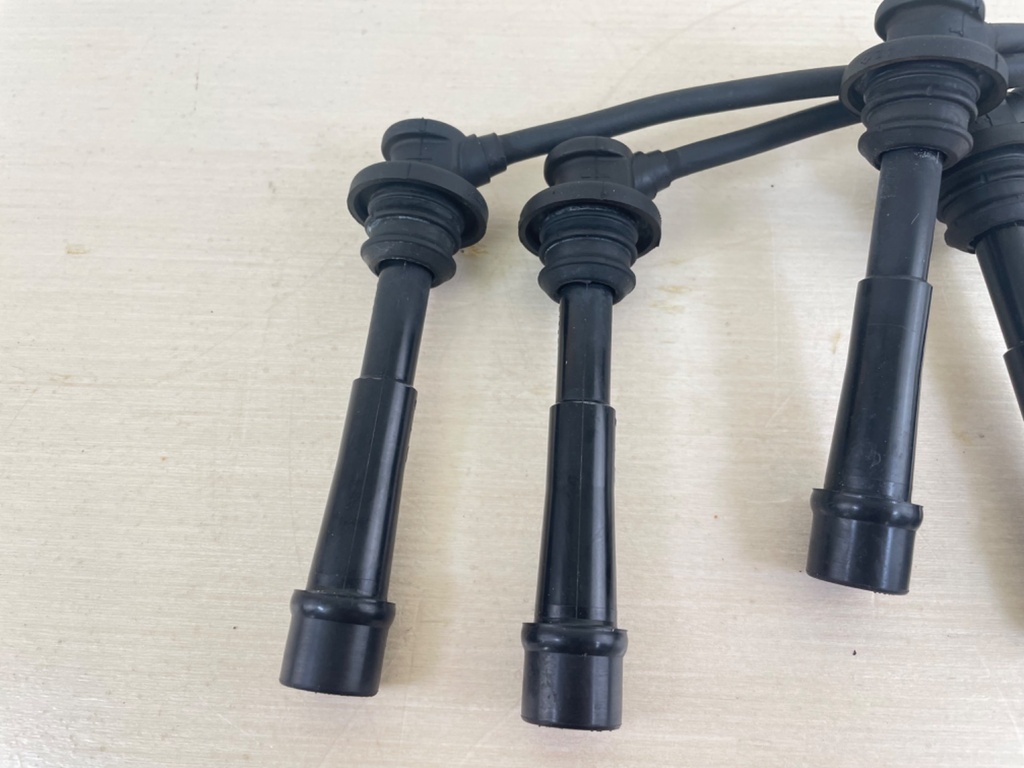 2005 Suzuki 140HP DF140 4 Stroke Outboard Ignition Coil Set With Plug Wires 