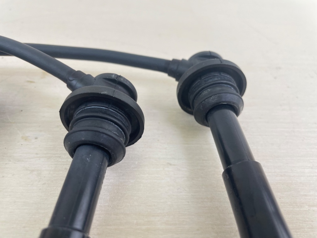 2005 Suzuki 140HP DF140 4 Stroke Outboard Ignition Coil Set With Plug Wires 