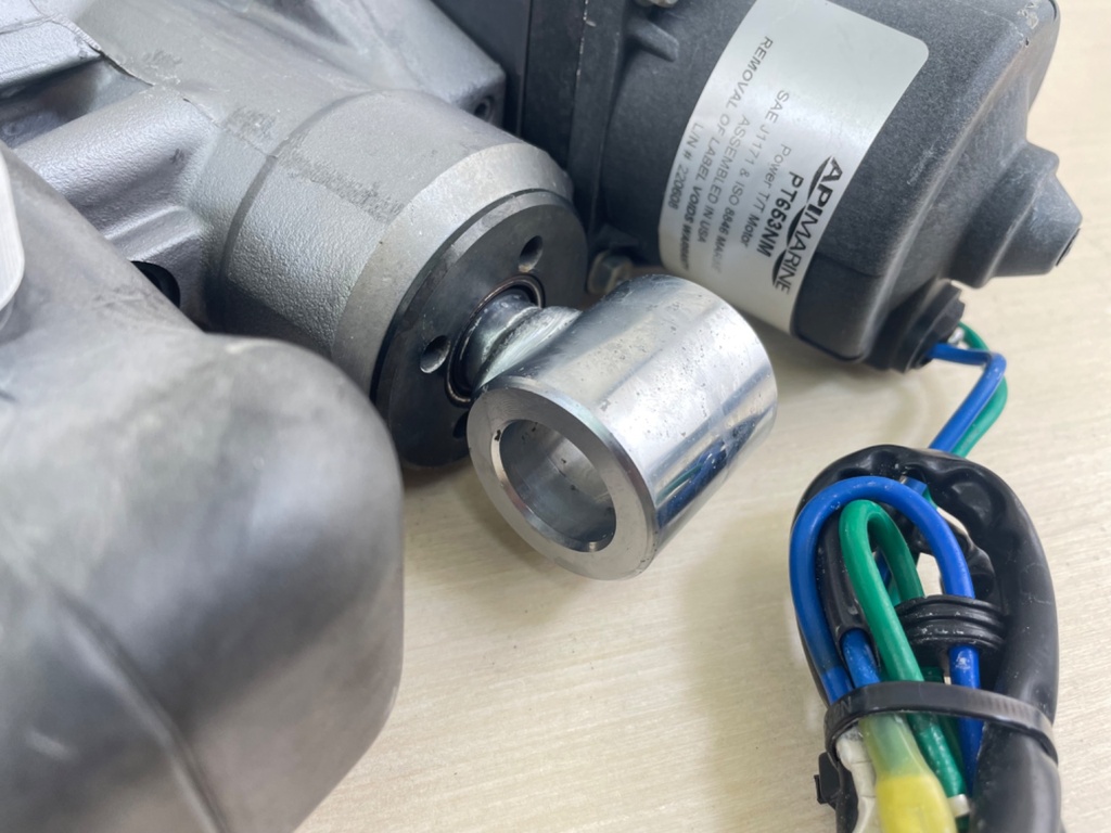 2002-2011 Suzuki DF140 140HP 4 Stroke Outboard Power Trim Tilt Unit 48503-92J04 