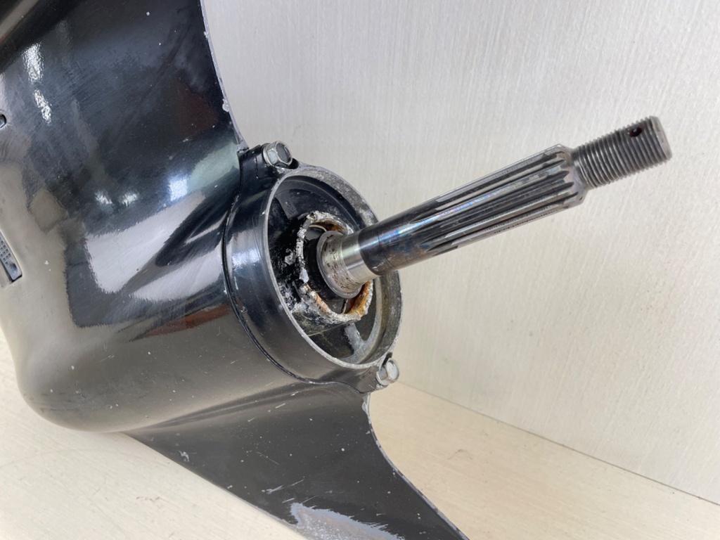 2002-2011 Suzuki DF 115 140 HP 4 Stroke Outboard 25" Lower Unit Gear Case RH