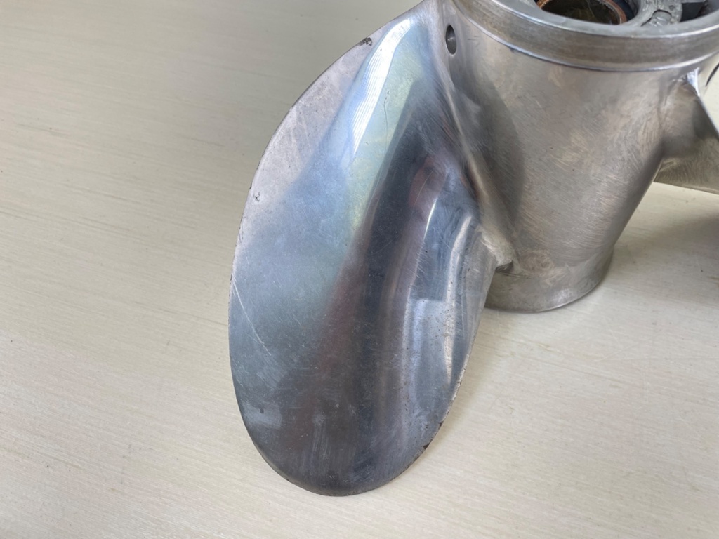 Suzuki Stainless Steel 3 Blade 14" x 20P Propeller Prop Pair Set