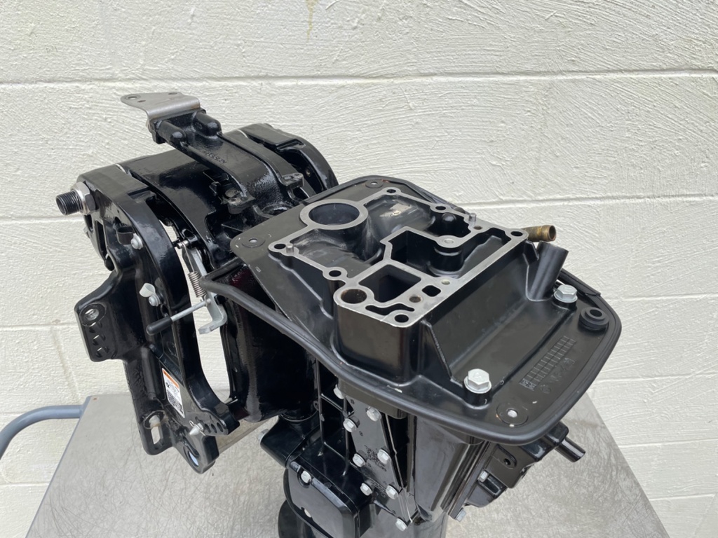 2009 Mercury 25HP 4 Stroke Outboard Long Mid-Section Swivel Bracket Steering Arm 