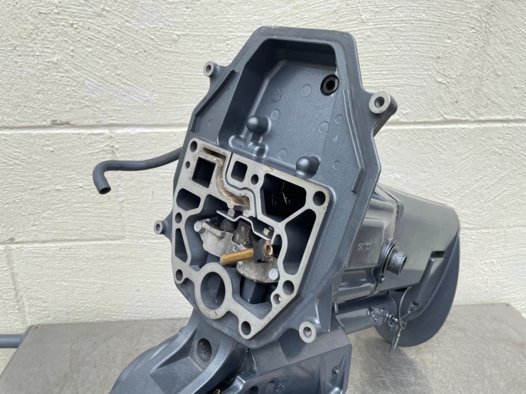 2012 Yamaha 9.9HP 4 Stroke Outboard 20" Long Mid Section Swivel Bracket Steering