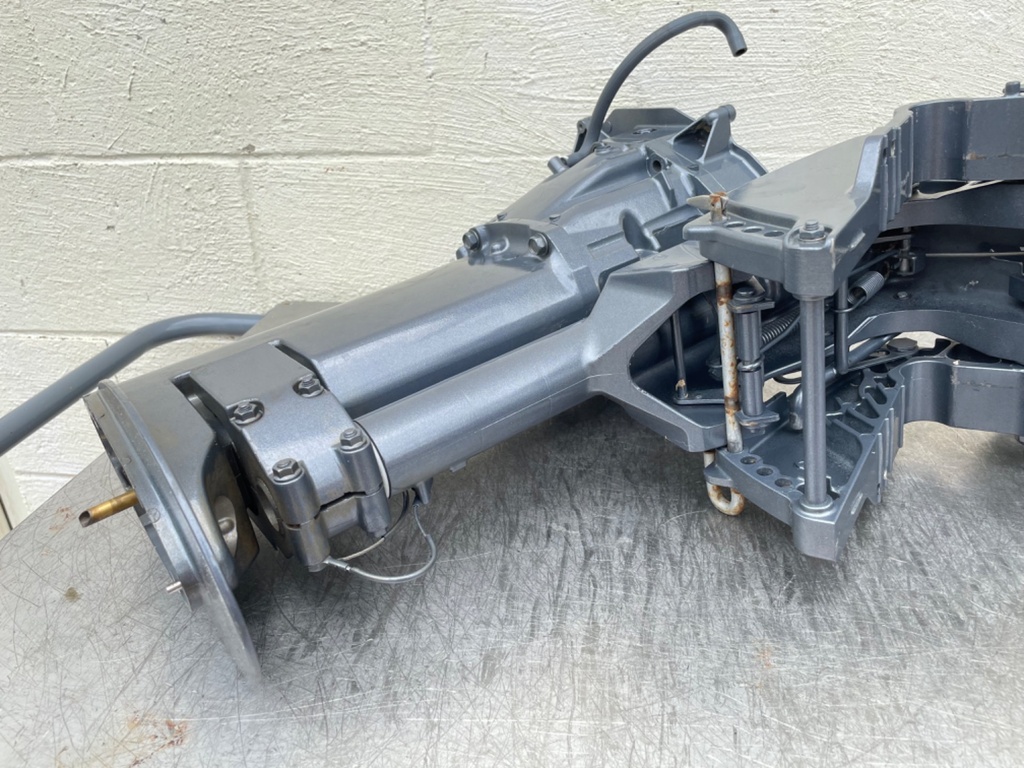 2012 Yamaha 9.9HP 4 Stroke Outboard 20" Long Mid Section Swivel Bracket Steering