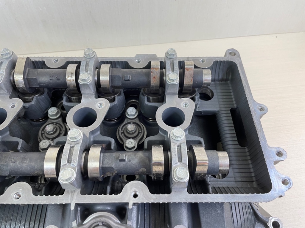 2012 + Yamaha F 350 HP Outboard Starboard Side Cylinder Head Assembly 6AW-W009C-01-9S