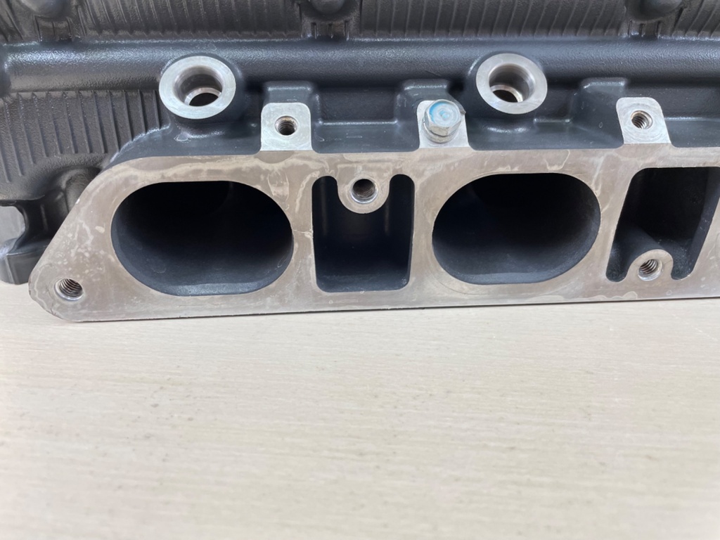 2012 + Yamaha F 350 HP Outboard Starboard Side Cylinder Head Assembly 6AW-W009C-01-9S