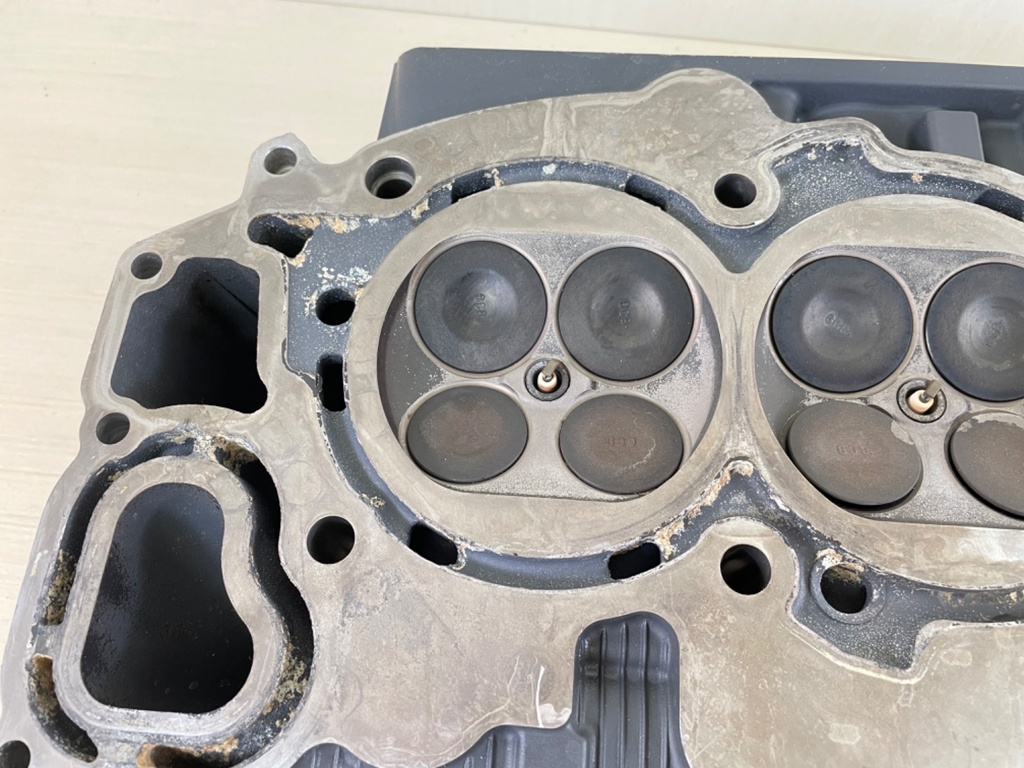 2012 + Yamaha F 350 HP Outboard Starboard Side Cylinder Head Assembly 6AW-W009C-01-9S